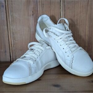 Cole Haan Womens 6.5 B Grand Os Low Top Scallop Tennis Shoe W20066White Leather